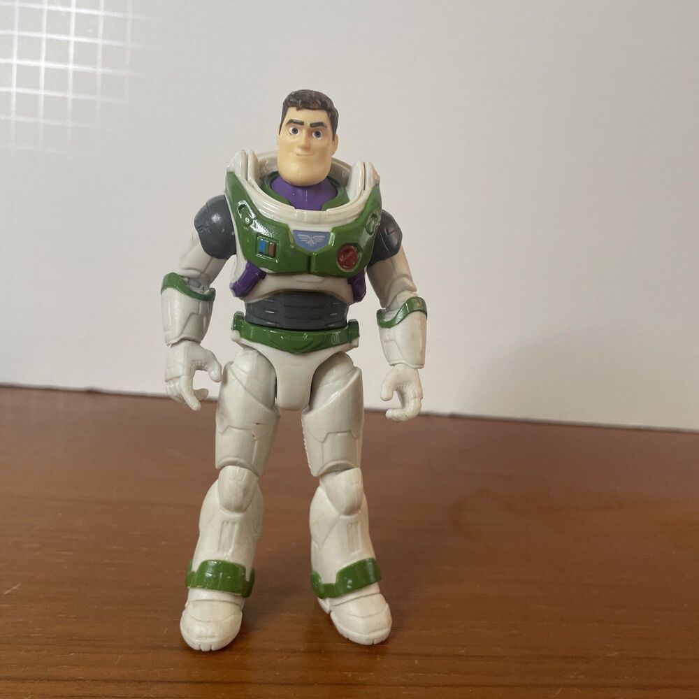 Mattel Disney Pixar Lightyear Buzz Action Figure 5” Moving Joints Space Ranger
